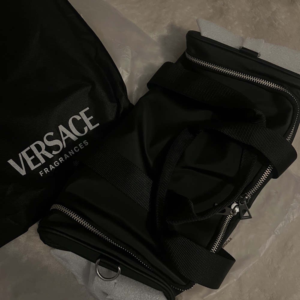 Versace Fragrances Bag Black Duffle with Silver Tone Zipper Travel Overnight New